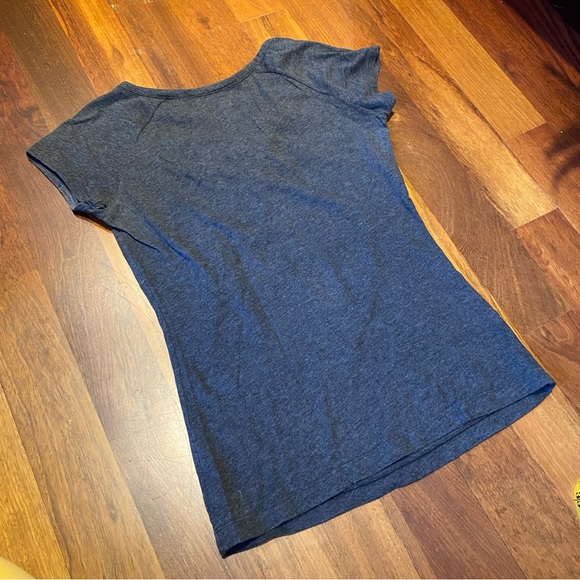 Y2K Grey T-shirt with ribbon detail, size XS but would fit Small - Picture 8 of 8